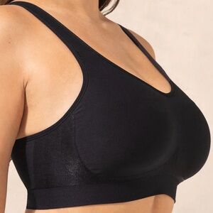 Elegant Black Supportive Bra